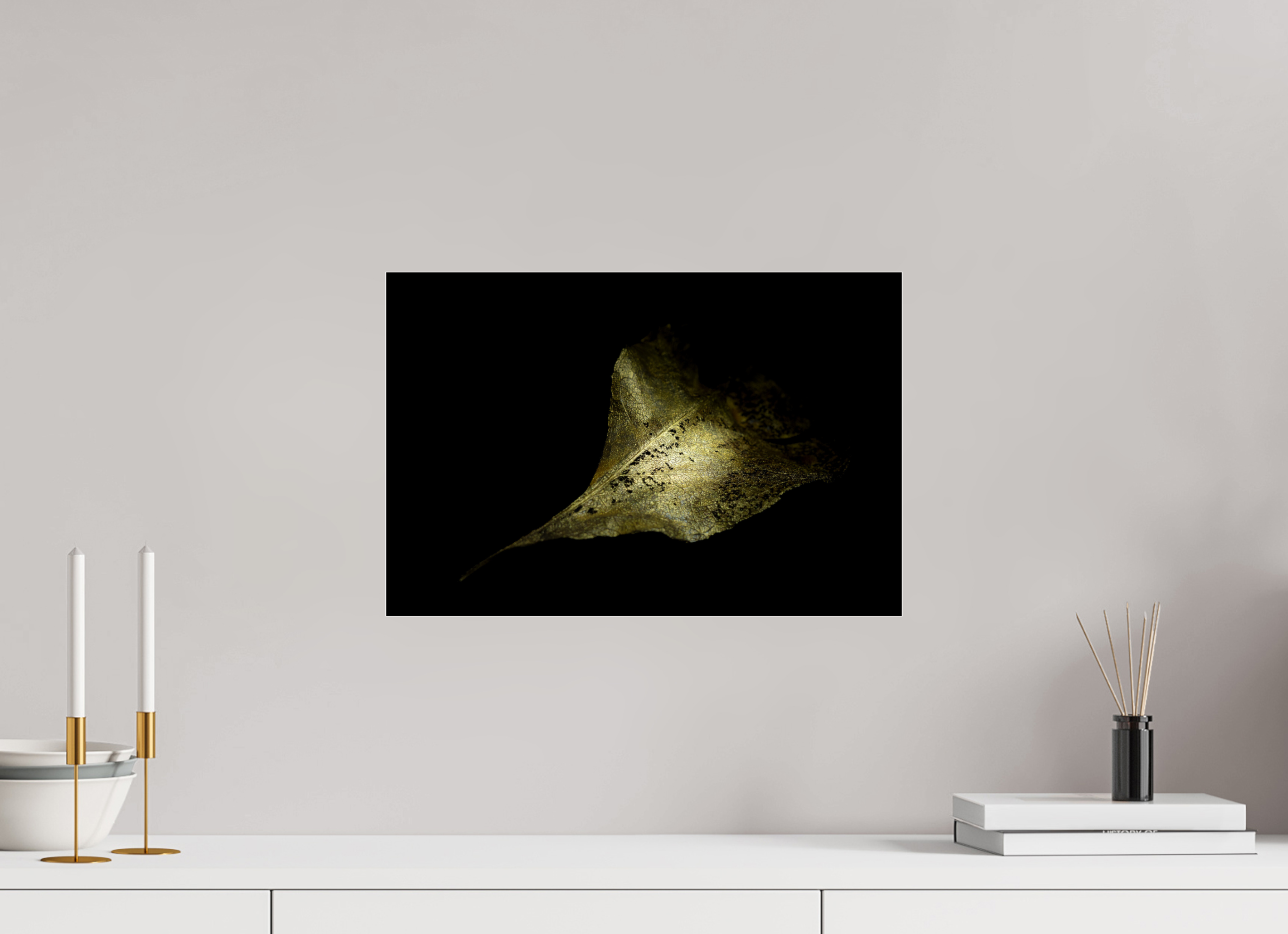 45 x 30 cm, Acrylglas, glänzend, 2 mm, Dibond 3 mm, mit Aufhängung Goldene Blattruine - Golden Shadow Play
