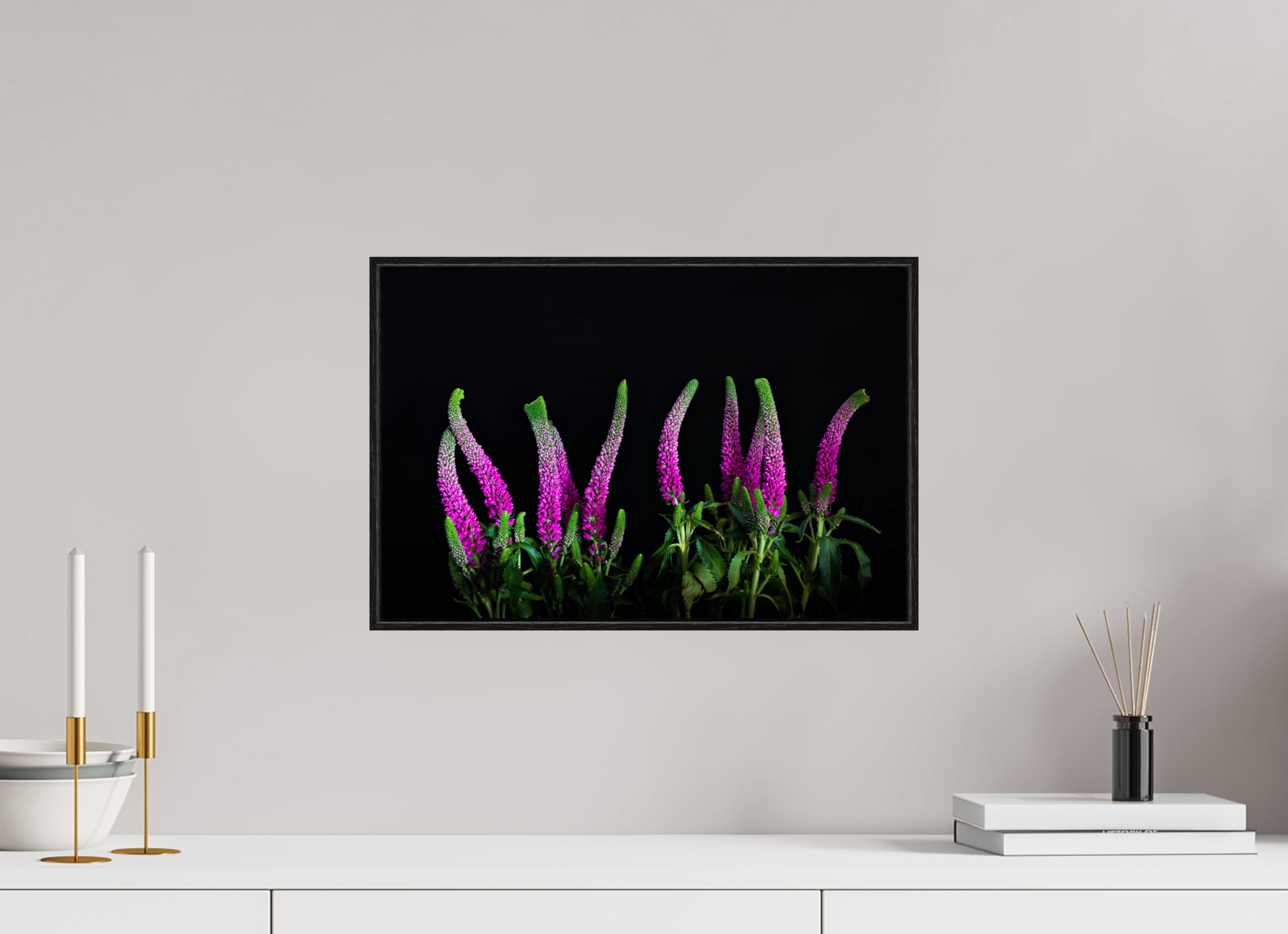 45 x 30 cm, Foto im schwarzen Schattenfugen-Rahmen hinter Acryglas, 2 mm, glänzend Pink Worm Parade