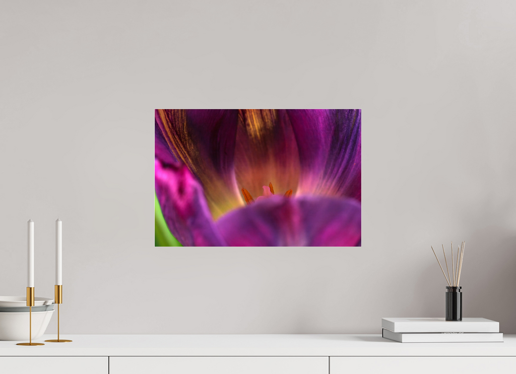 45 x 30 cm, Acrylglas, glänzend, 2 mm, Dibond 3 mm, mit Aufhängung Purple Beauty