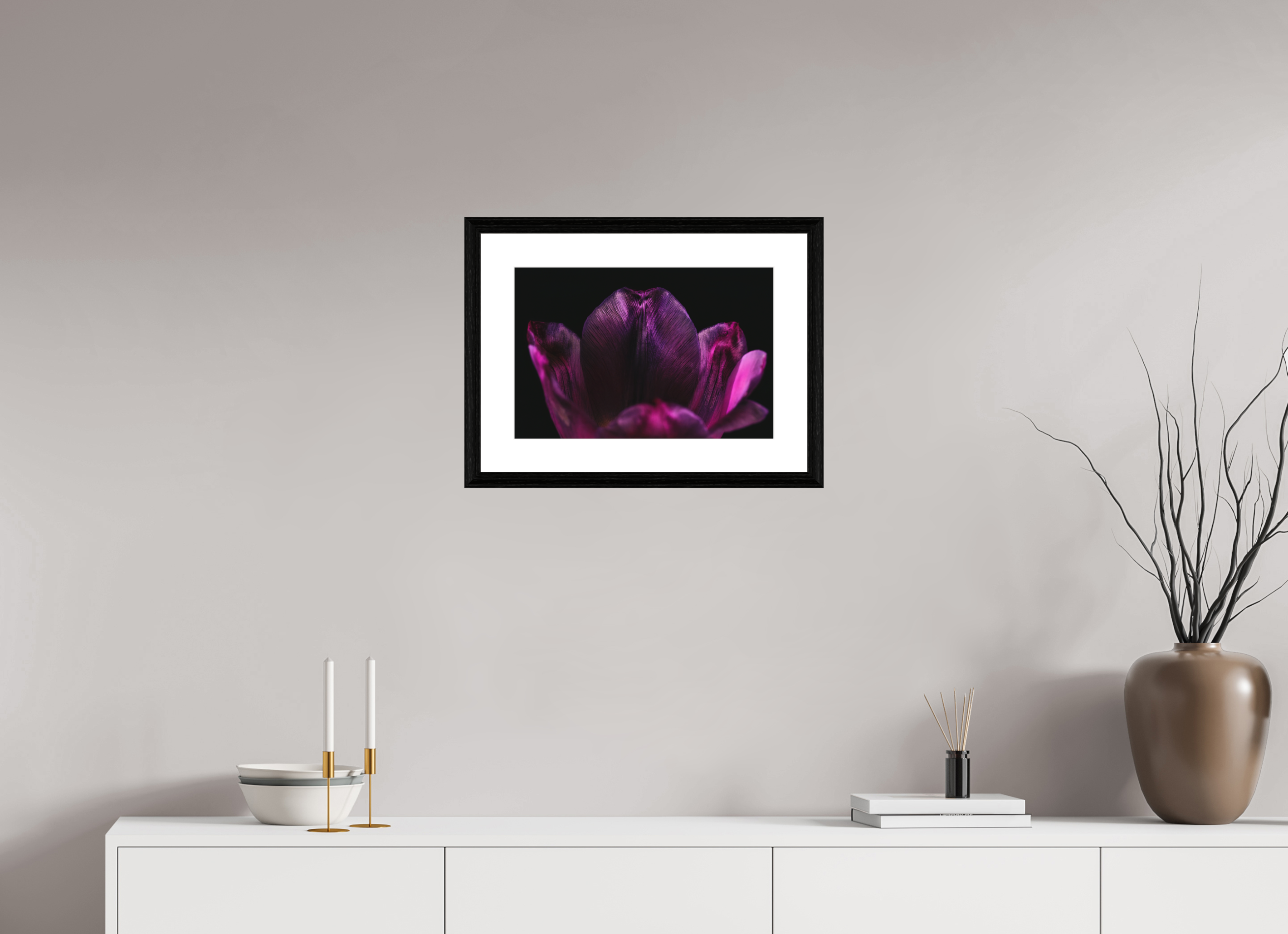 45 x 30 cm, Hahnemühle FineArt Baryta im schwarzem Rahmen, weißes Passepartout Purple Silent