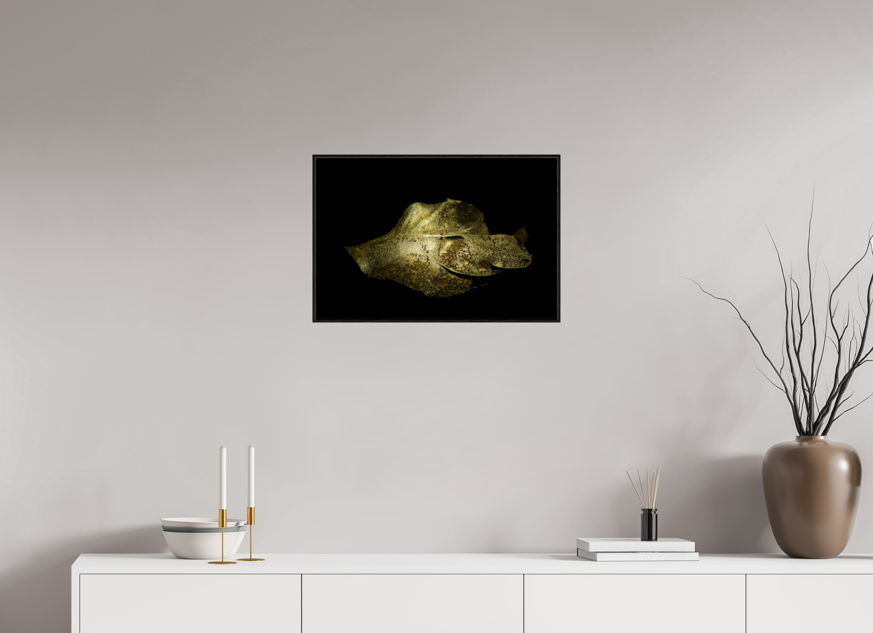 60 x 40 cm, Foto im schwarzen Schattenfugen-Rahmen hinter Acryglas, 2 mm, glänzend Goldene Blattruine - Golden Light Play