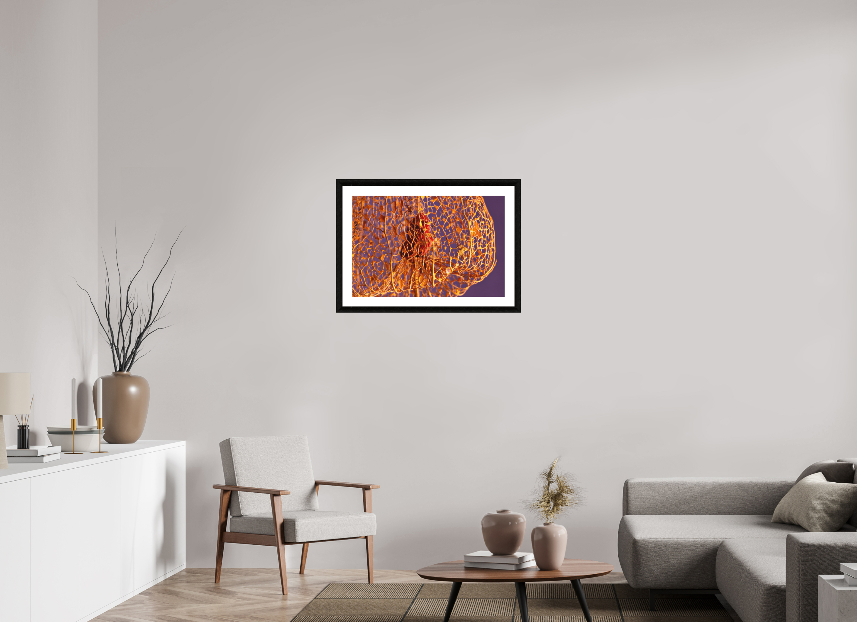 75 x 50 cm, Foto im schwarzen Ebenholz Rahmen 30mm, Museumsglas, Passepartout Hochweiß Herz der Physalis Gold