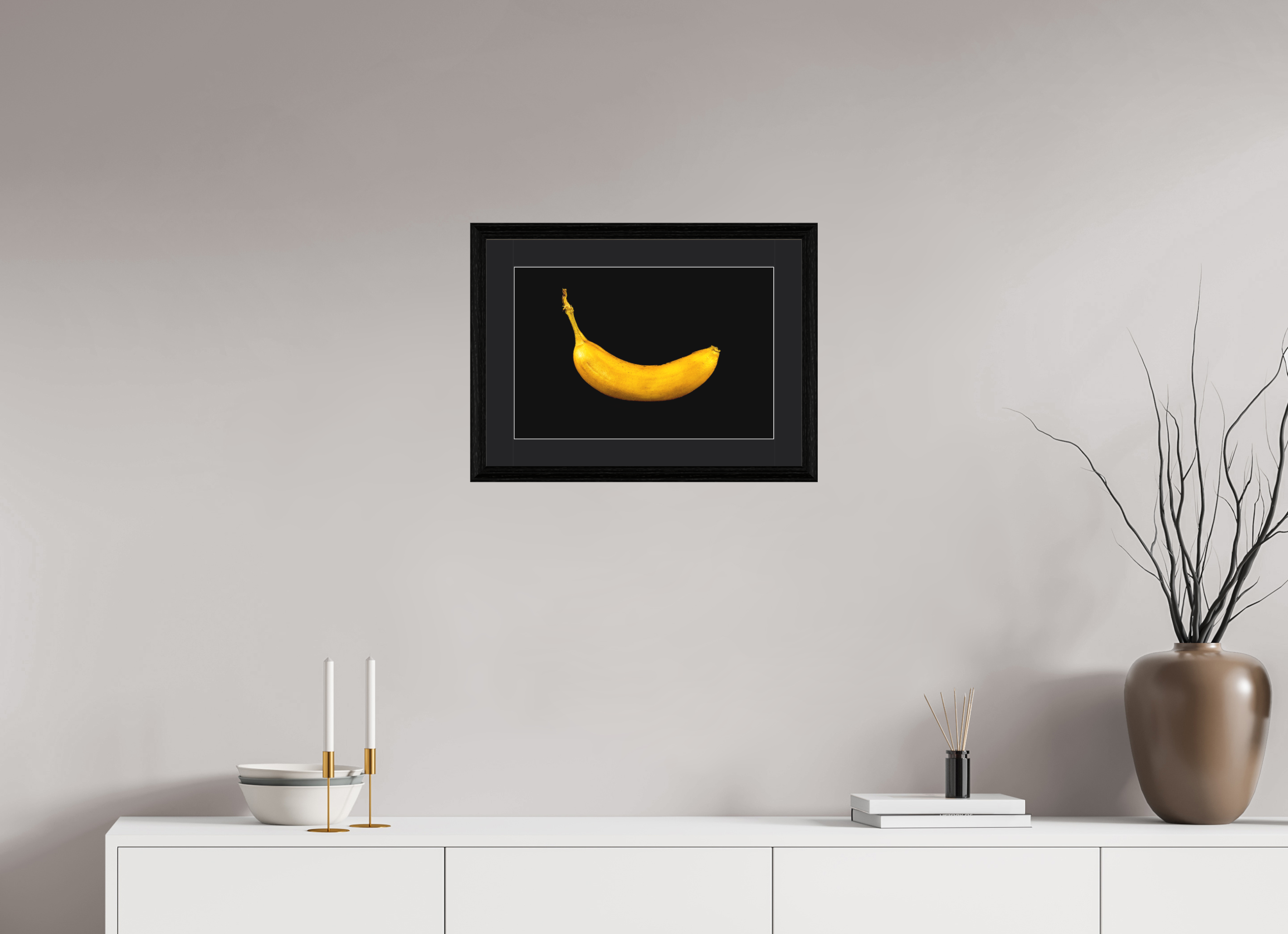 45 x 30 cm, Hahnemühle FineArt Baryta im schwarzen Eichen Rahmen, 27mm,Museumsglas, Passepartout Schwarz Die goldene Banane - Fine Art