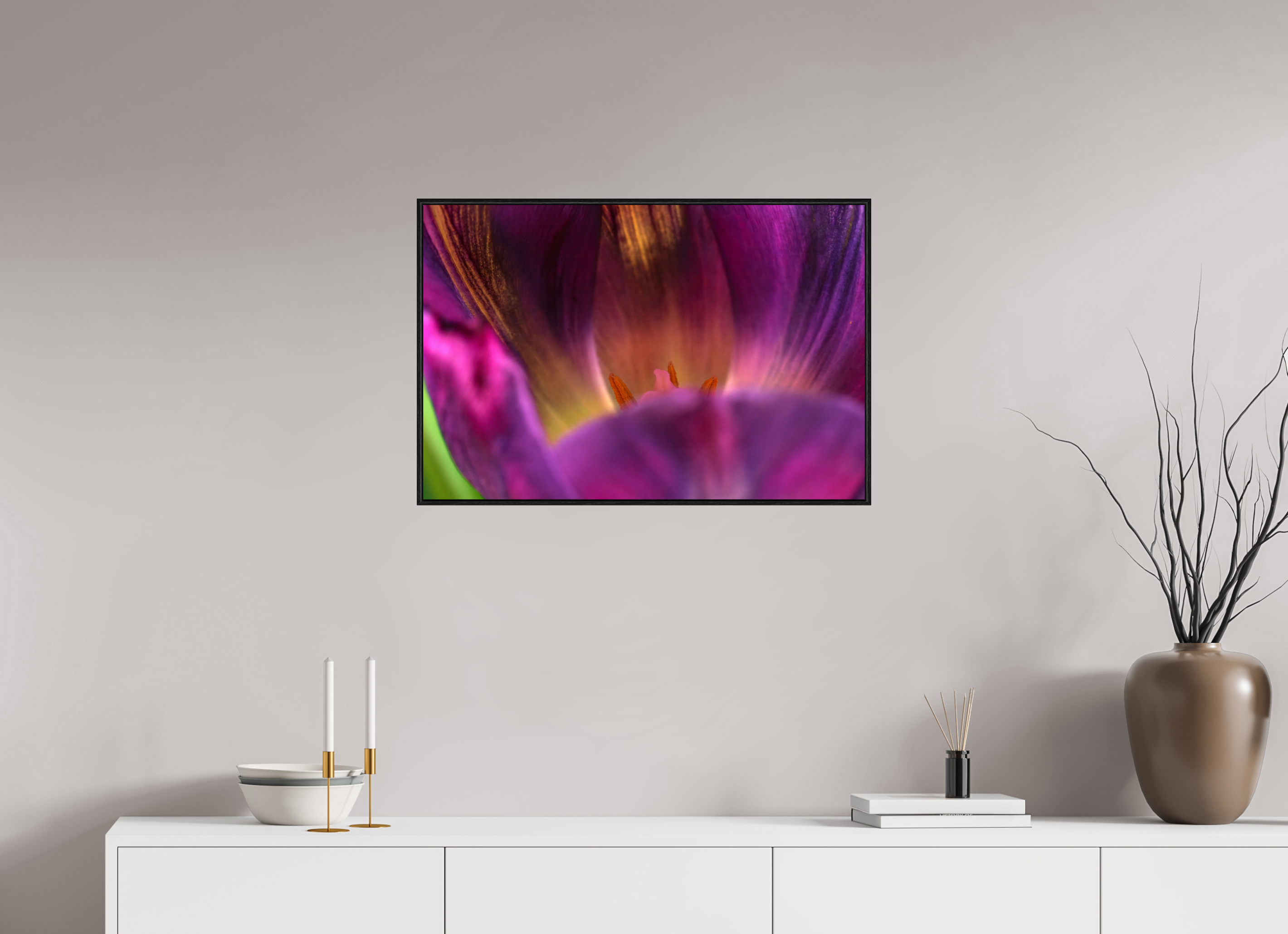 75 x 50 cm, Foto im schwarzen Schattenfugen-Rahmen hinter Acryglas, 2 mm, glänzend Purple Beauty