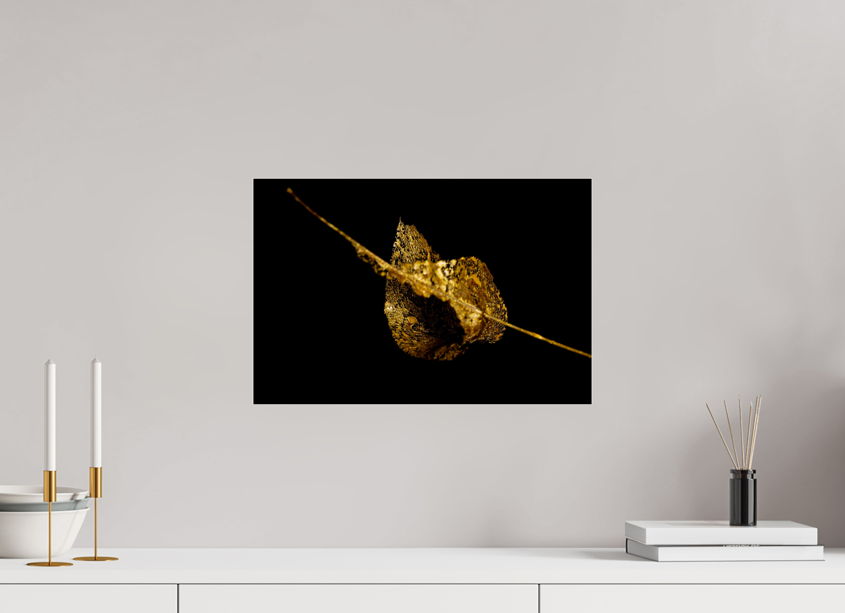 45 x 30 cm, Acrylglas, glänzend, 2 mm, Dibond 3 mm, mit Aufhängung Goldene Blattruine - Fragile Grace