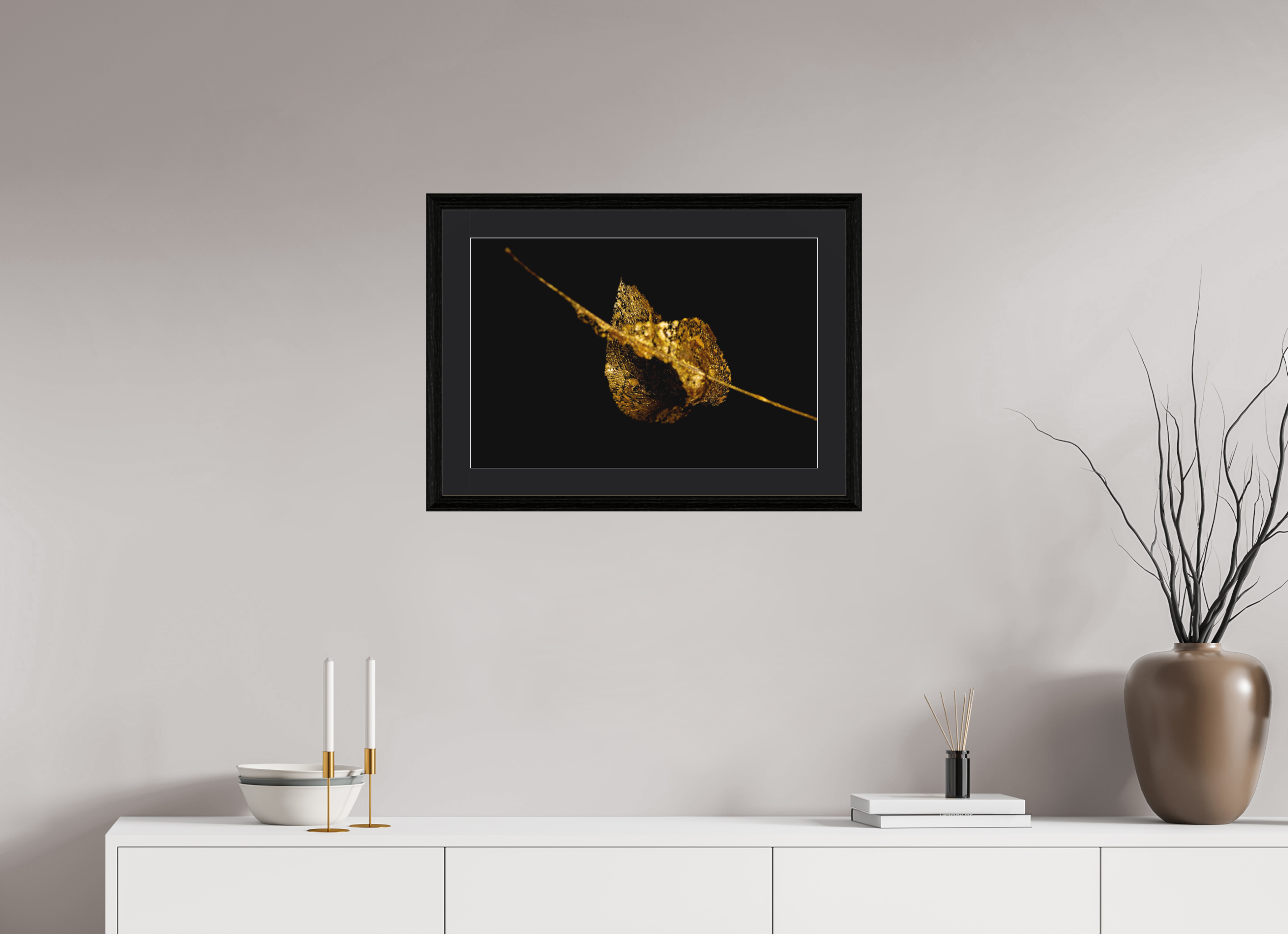 60 x 40 cm, Hahnemühle FineArt Baryta im schwarzen Eichen Rahmen, 27mm,Museumsglas, Passepartout Schwarz Fragile Grace - Fine Art