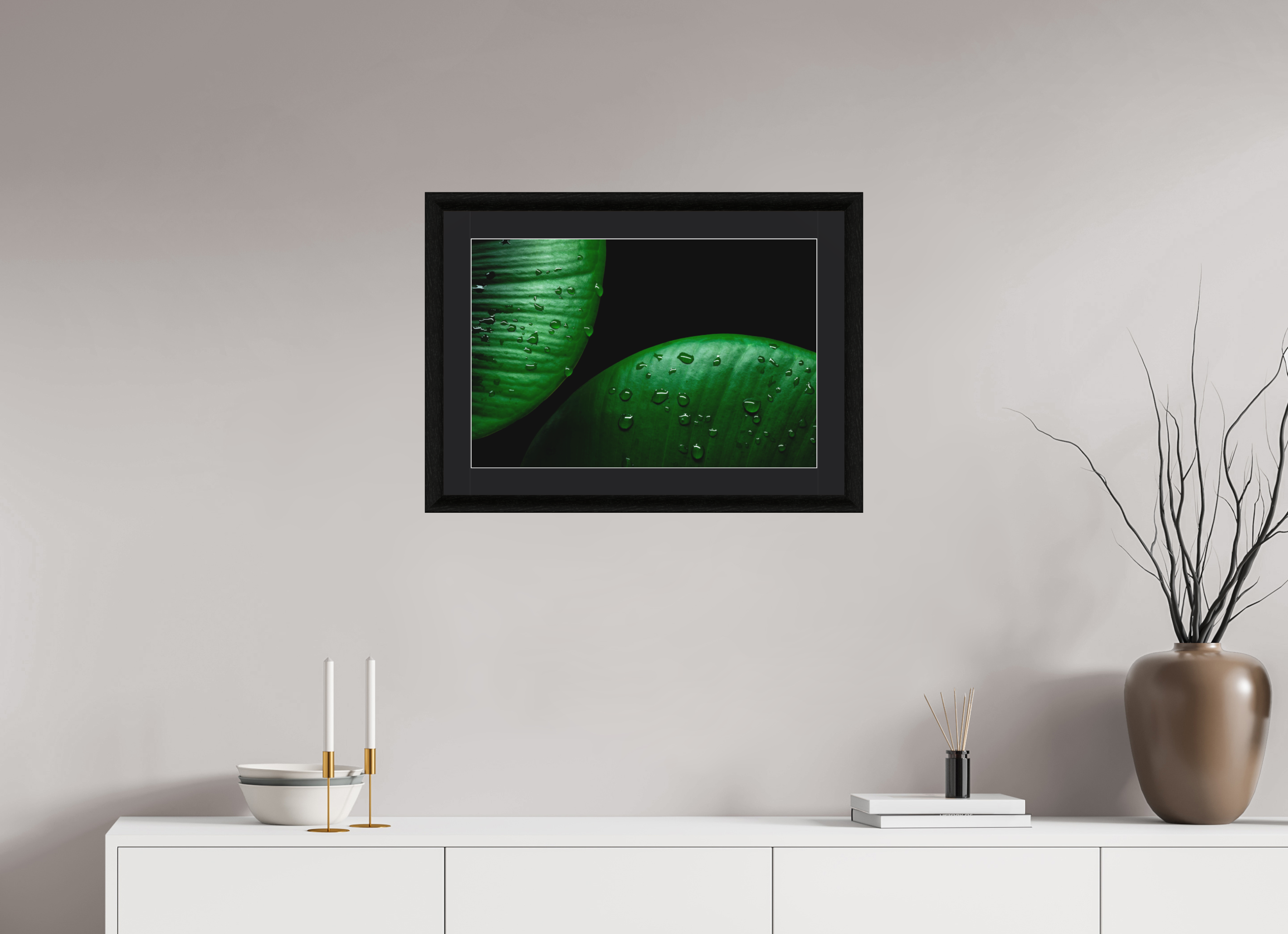 60 x 40 cm, Foto im schwarzen Ebenholz Rahmen 30mm, Museumsglas, Passepartout Schwarz Harmonical Raindrops