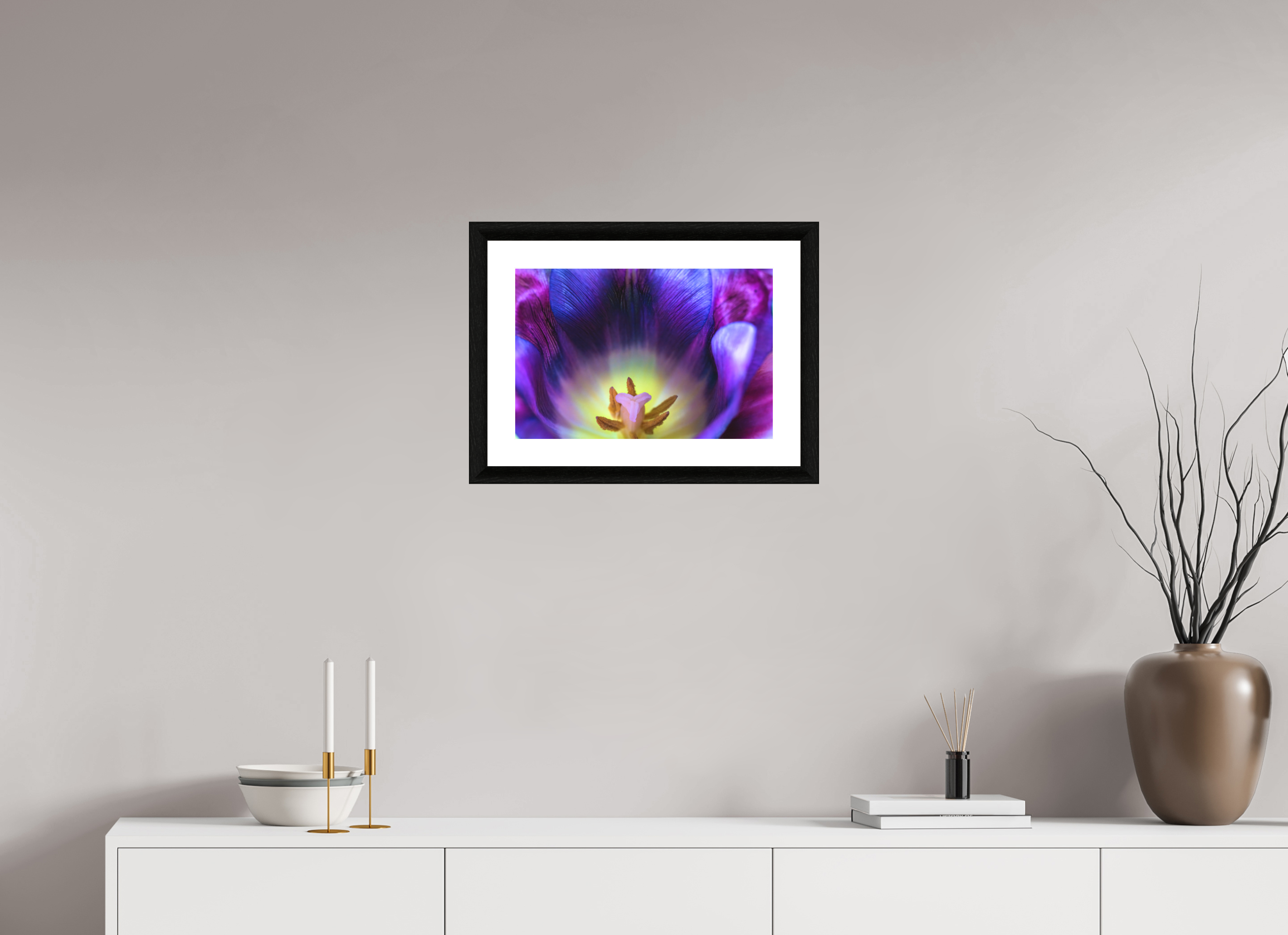 45 x 30 cm, Foto im schwarzen Ebenholz Rahmen 30mm, Museumsglas, Passepartout Hochweiß Purple Spring