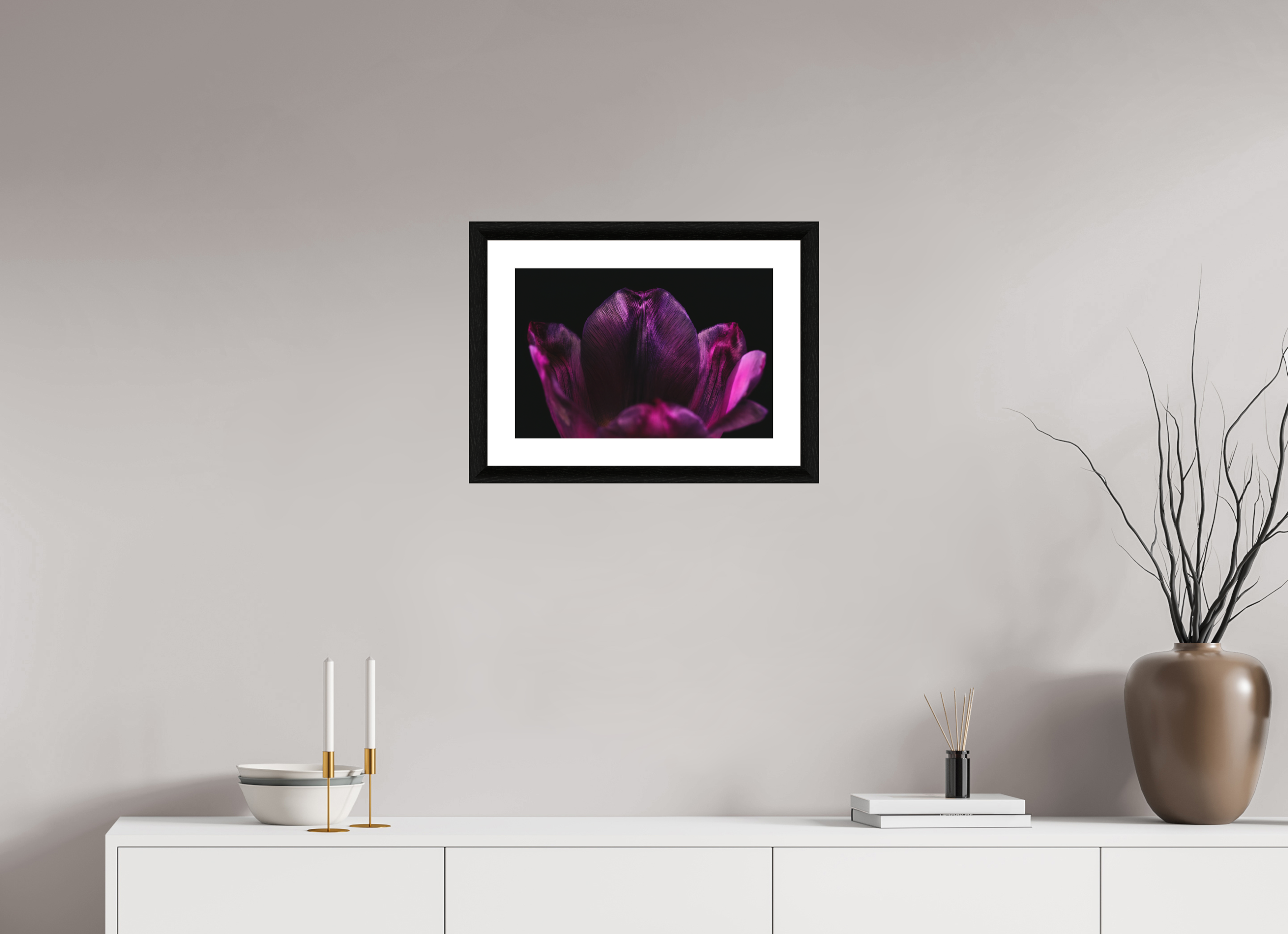 45 x 30 cm, Foto im schwarzen Ebenholz Rahmen 30mm, Museumsglas, Passepartout Hochweiß Purple Silent