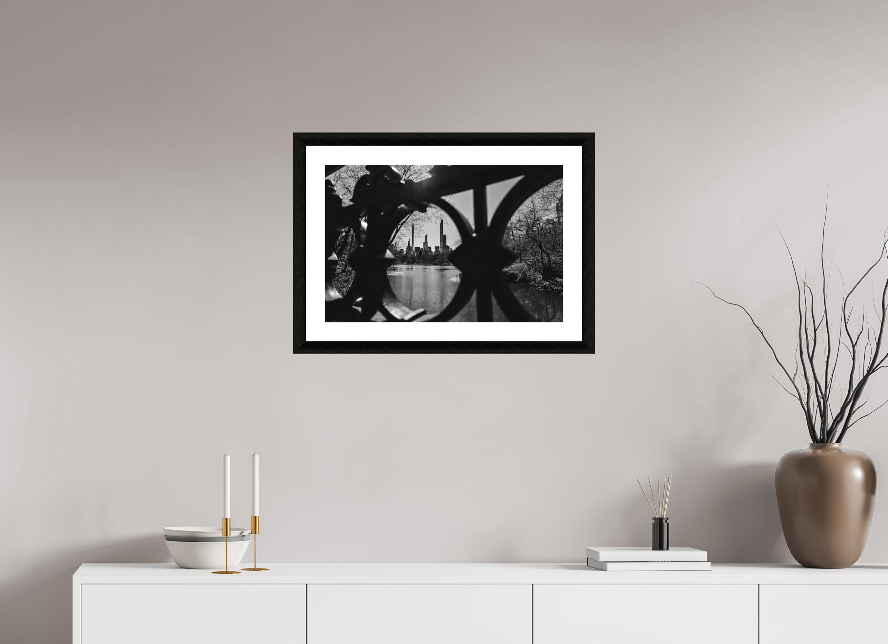 60 x 40 cm, Foto im schwarzen Ebenholz Rahmen 30mm, Museumsglas, Passepartout Hochweiß Gateway to the World