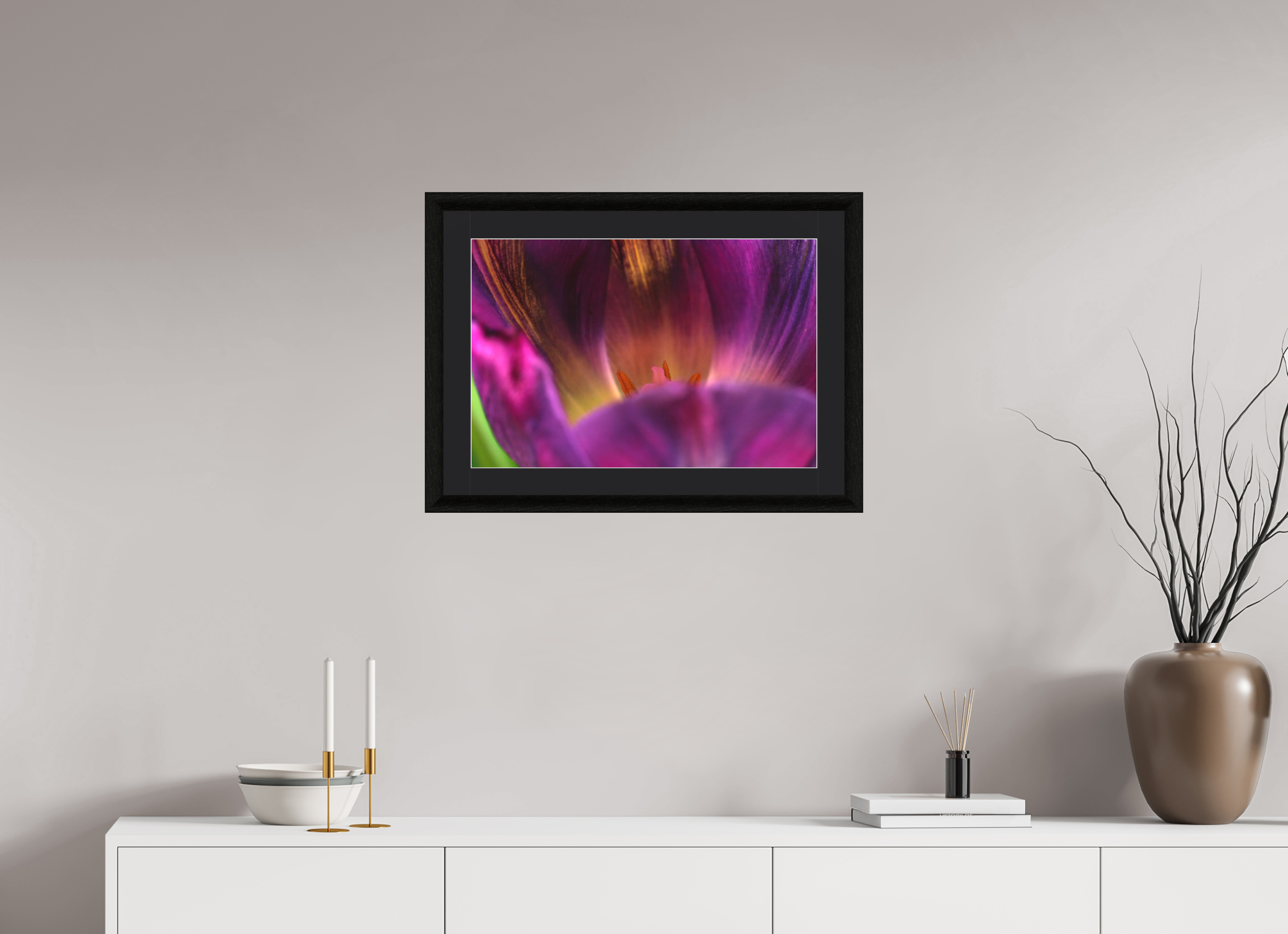 60 x 40 cm, Foto im schwarzen Ebenholz Rahmen 30mm, Museumsglas, Passepartout Schwarz Purple Beauty
