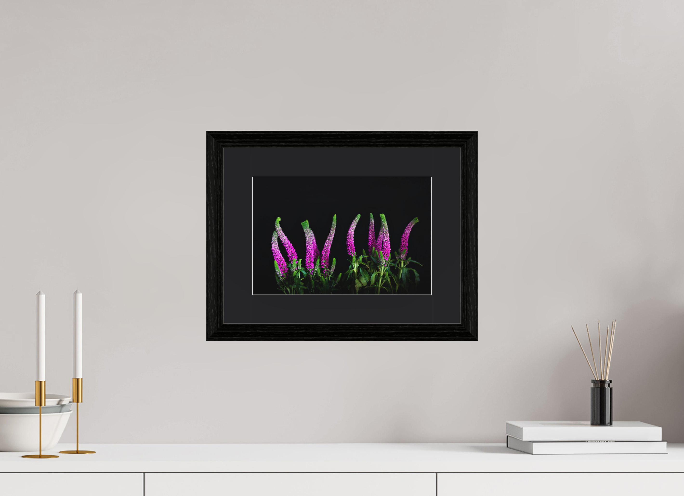 30 x 20 cm, Hahnemühle FineArt Baryta im schwarzen Eichen Rahmen, 27mm,Museumsglas, Passepartout Schwarz Pink Worm Parade - Fine Art