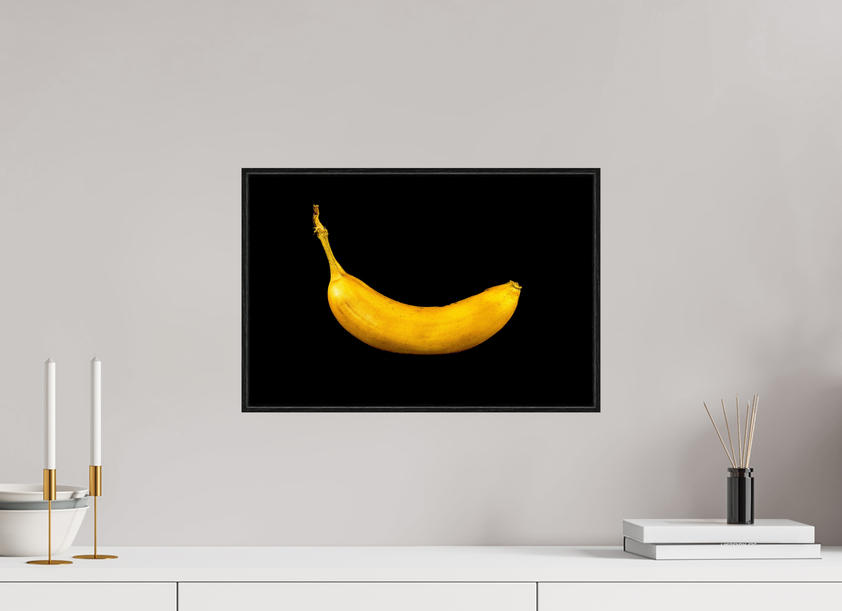 45 x 30 cm, Foto im schwarzen Schattenfugen-Rahmen hinter Acryglas, 2 mm, glänzend Die goldene Banane