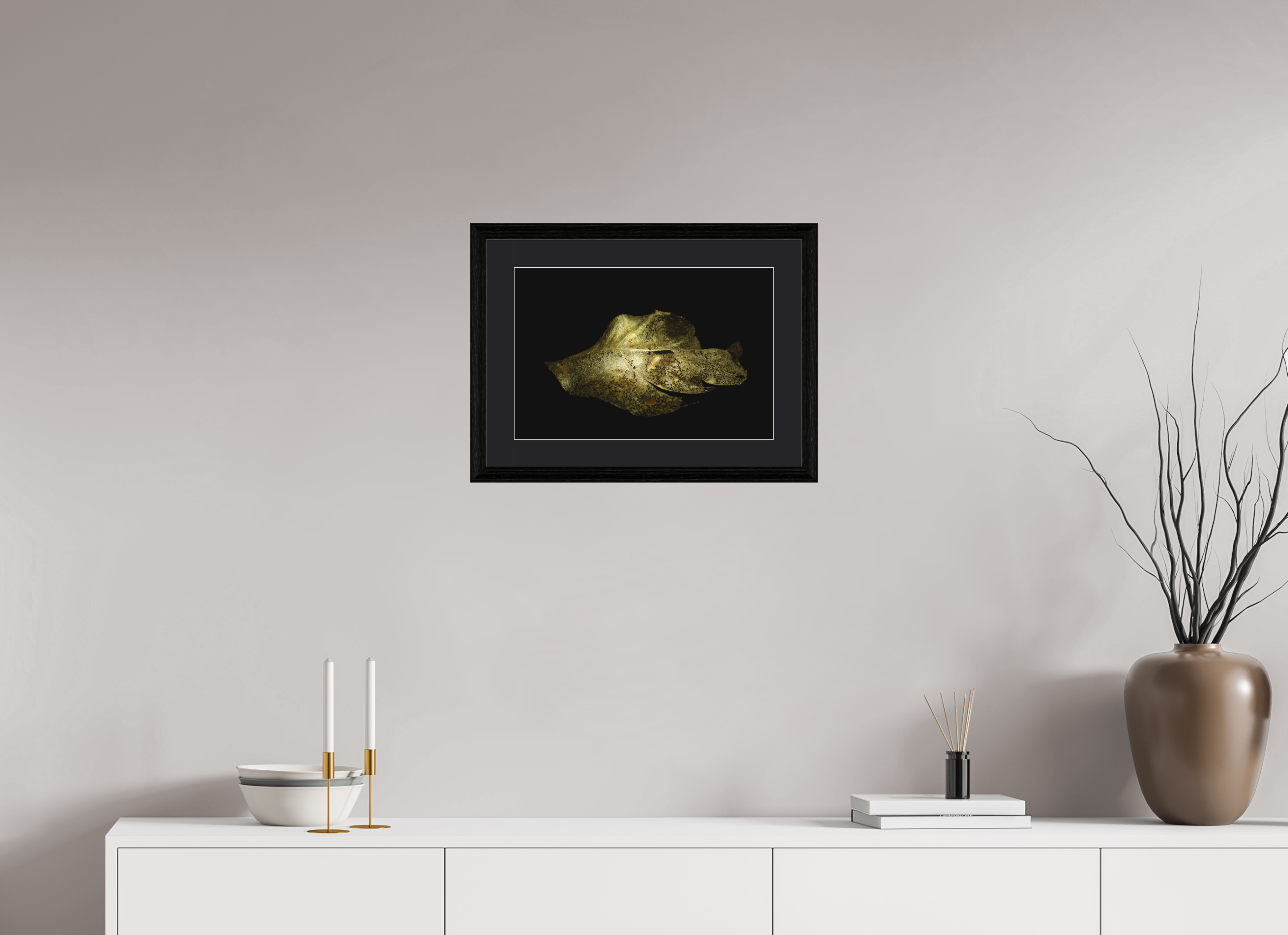 45 x 30 cm, Hahnemühle FineArt Baryta im schwarzen Eichen Rahmen, 27mm,Museumsglas, Passepartout Schwarz Golden Light Play - Fine Art